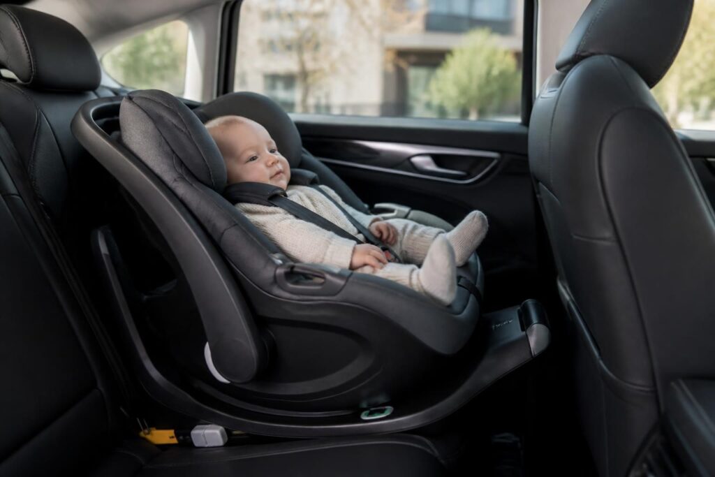 découvrez comment choisir le siège auto maxi cosy idéal pour garantir la sécurité et le confort de votre bébé lors de vos déplacements.